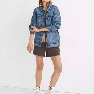 The Oversized Trucker Jean Jacket in Hunton Wash